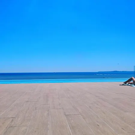 Sea Side - Rooftop Pool Seaview *